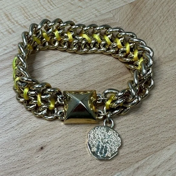 Vince Camuto Gold Tone Magnetic Bracelet 8” - Picture 1 of 4